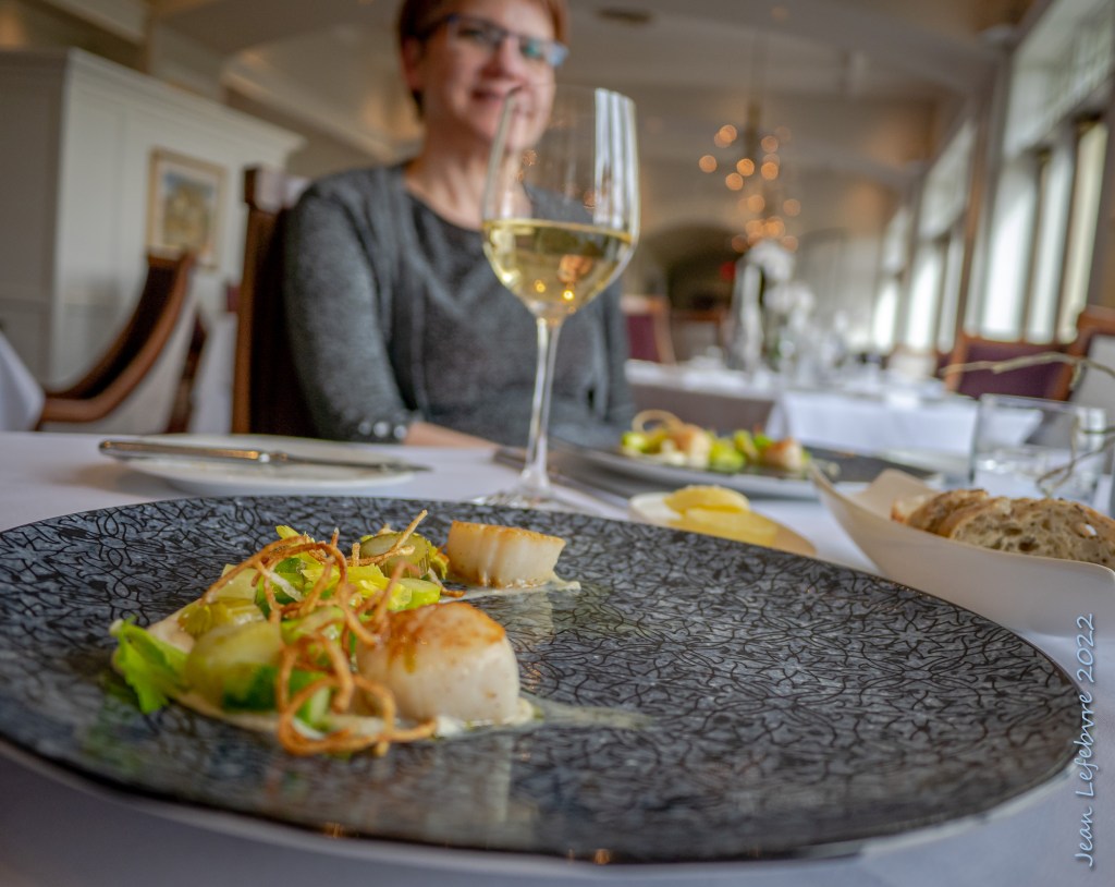 Scallops at Peller Estate